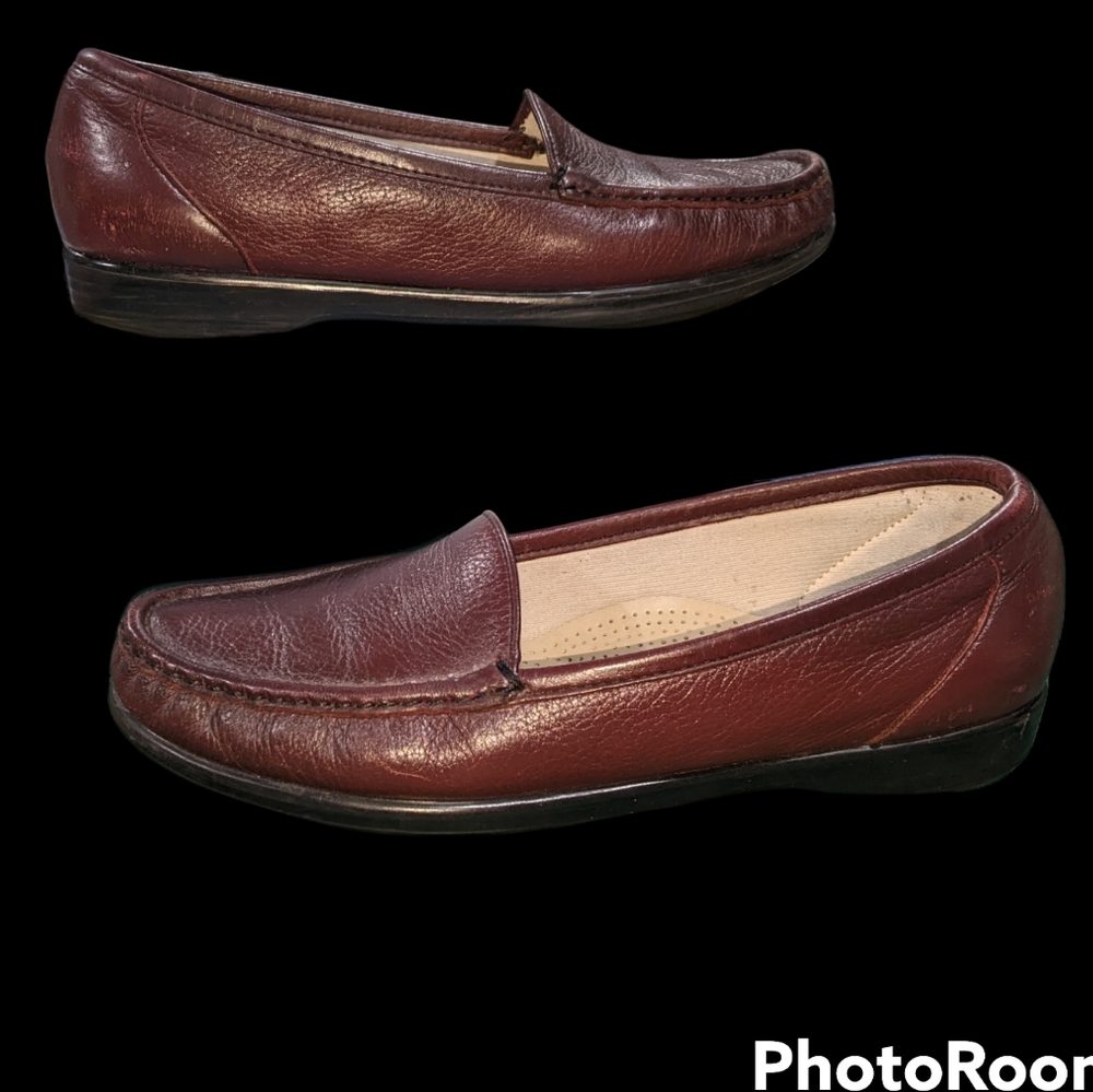 SAS Simplify Antique Wine Slip-on Loafers